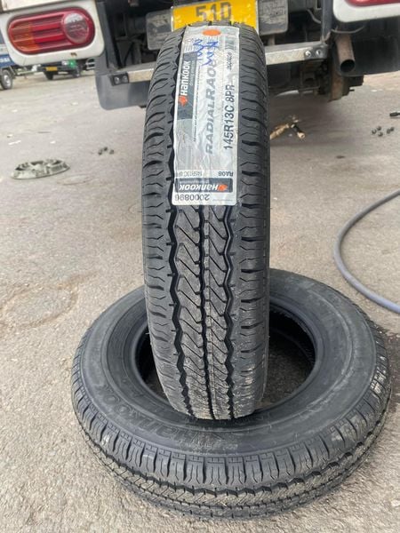 Lốp xe Hankook 145R13 Radial RA08 KOREA