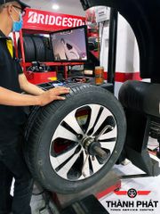 Lốp BRIDGESTONE 235/55R18 [104V] Alenza AL01