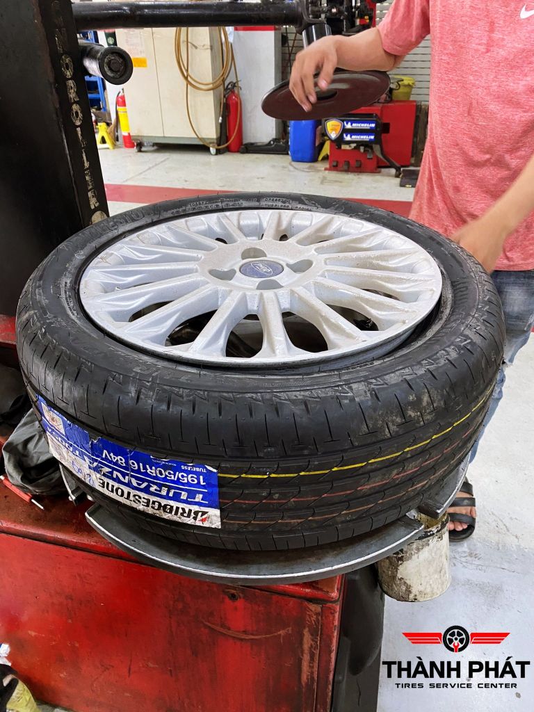 Lốp BRIDGESTONE 195/50R16 [84V] Turanza T050A