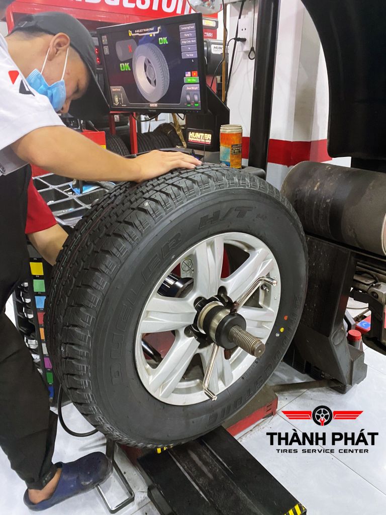 Lốp BRIDGESTONE 255/65R17 [102T] Dueler D470