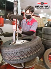 Lốp BRIDGESTONE 235/65R16 [121R] Duravis R630