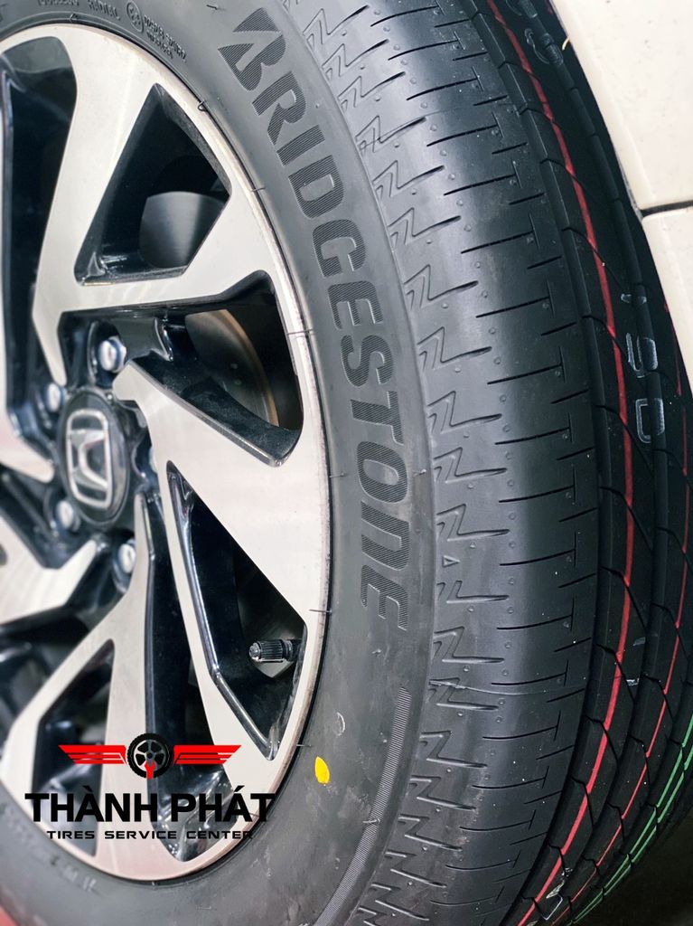 Lốp BRIDGESTONE 215/55R16 [93V] Turanza T005A