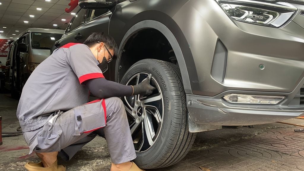 Vỏ xe Hankook 225/55R19 Ion Evol dành cho các dòng xe điện VF8