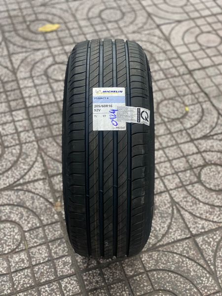 Lốp MICHELIN 215/60R16 [99V] Primacy 4ST