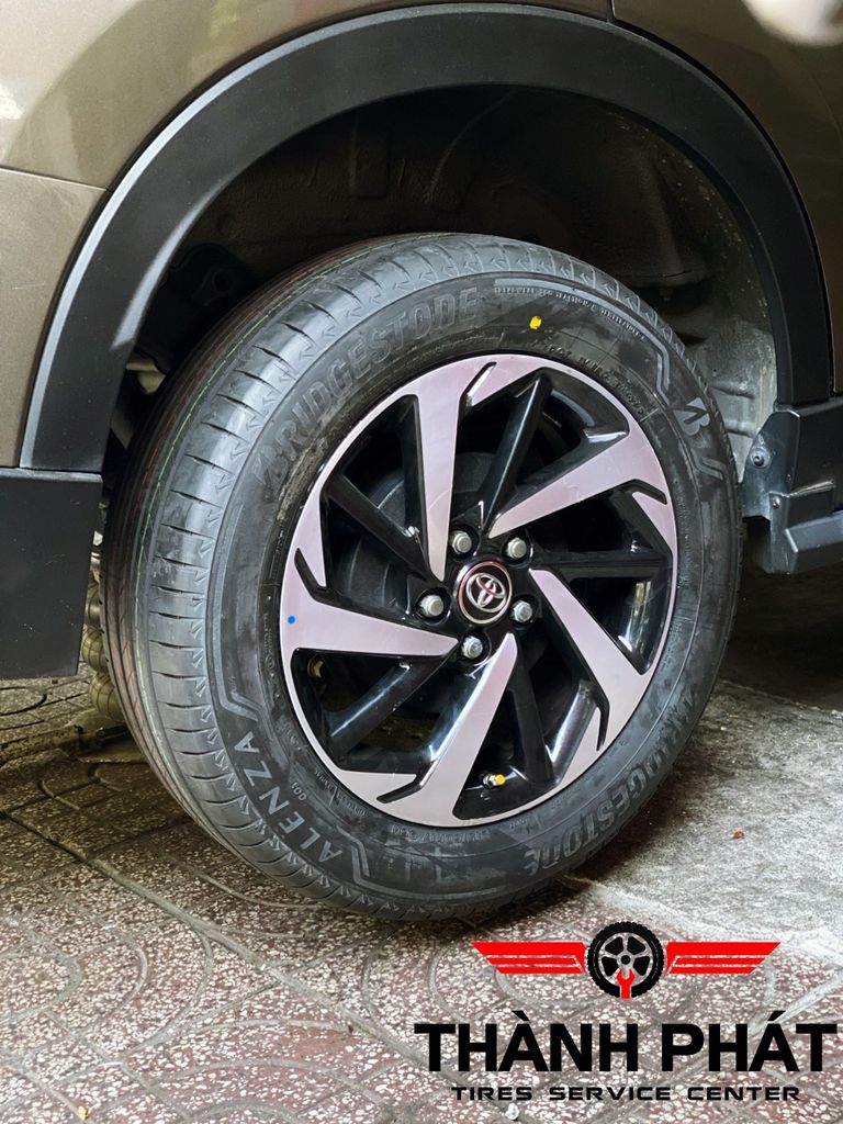 Lốp BRIDGESTONE 215/60R17 [96H] Alenza AL01