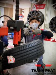 Lốp BRIDGESTONE 235/65R17 [108V] Alenza AL01