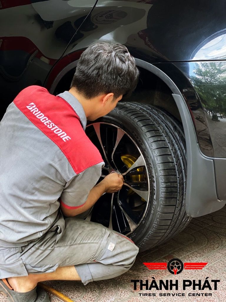 Lốp BRIDGESTONE 315/35R20 [110W] Dueler DHPA