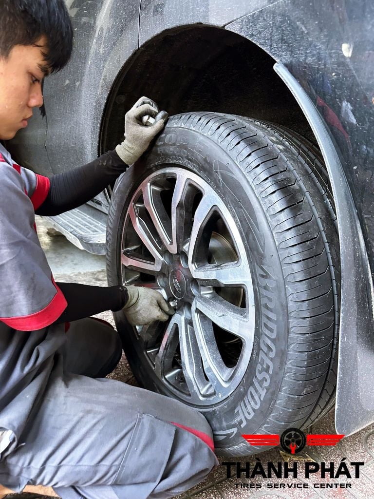 Lốp BRIDGESTONE 265/50R20 [107V] ECOPIA H/L001