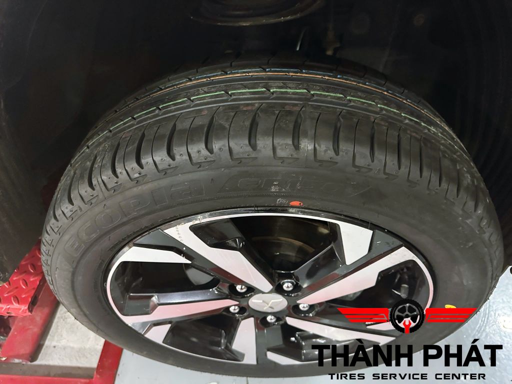 Lốp BRIDGESTONE 205/55R17 [91V] ECOPIA EP150