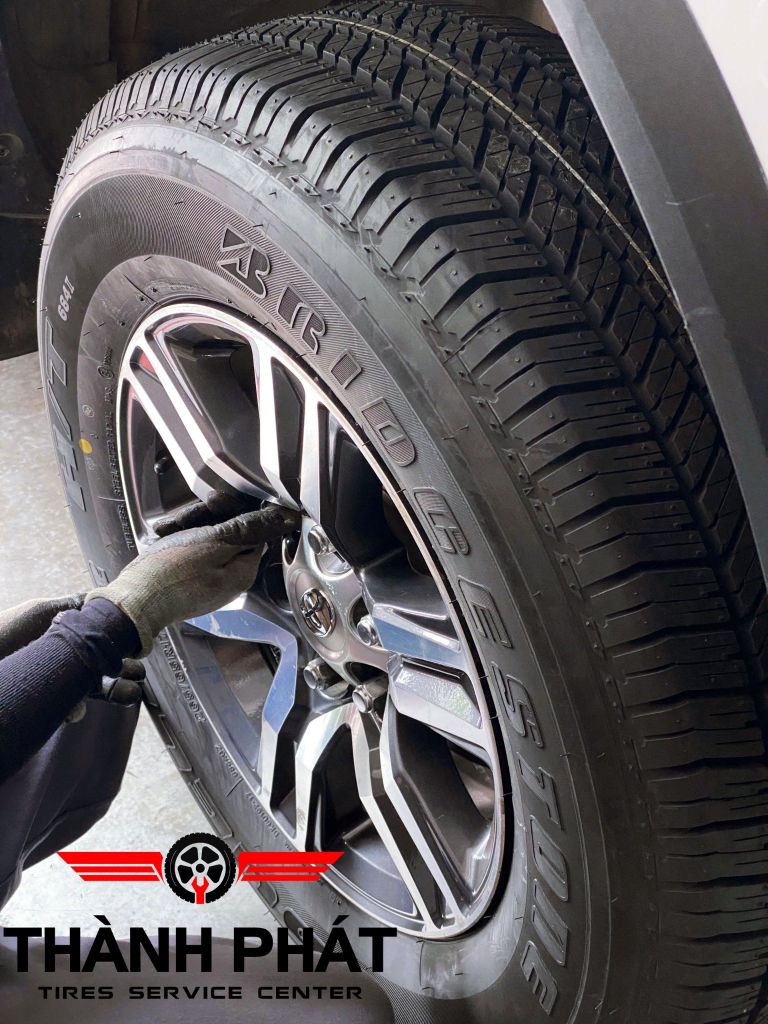 Lốp BRIDGESTONE 265/65R17 [112S] Dueler 684A INDO
