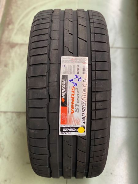 Lốp Hankook 255/35R19 Mã gai K127