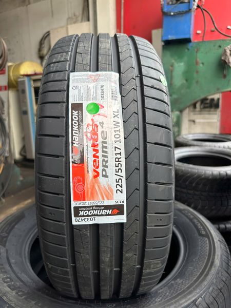 Lốp Hankook 225/55R17 Mã gai K135