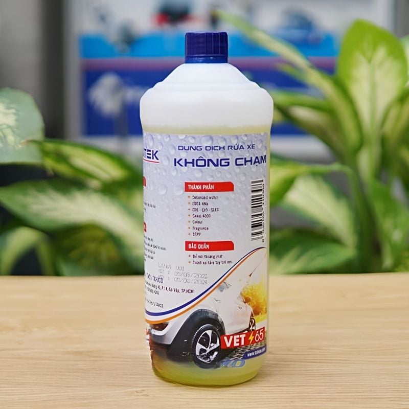  Dung dịch rửa xe không chạm Ventek VET65 1 lít 