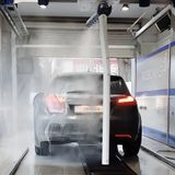  Máy rửa xe ô tô tự động Leisuwash 360 