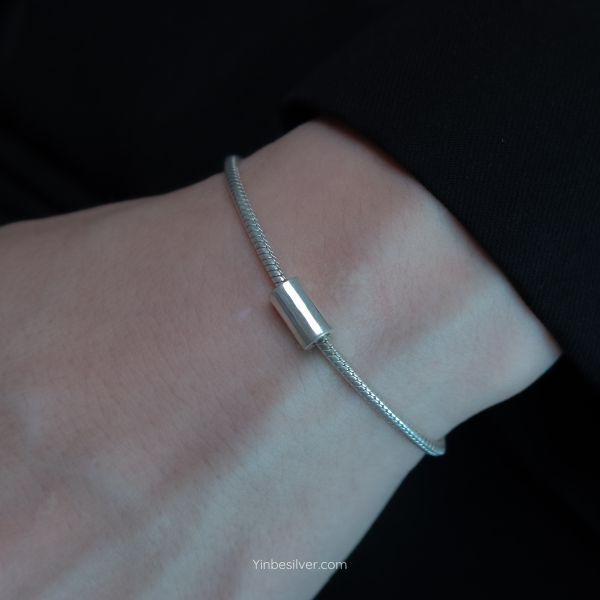  Vòng Tay Bạc Đôi Moment Yinbe Silver Thiêt Kế Hình Trụ Khắc Tên Theo Yêu Cầu 