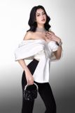  Set áo trễ vai kèm quần dài ống lông GLAMDOLL 