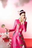  Áo dài Lylia hồng khoét bụng quần xanh LYLIA 