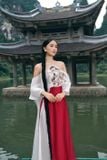  Áo dài cổ yếm tà đỏ quần trắng LINH PHUNG 