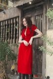  Áo dài đỏ xẻ ngực LONGNG 