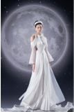  Áo dài trắng khoét vai (quần xếp li) LAM KHUE 