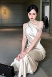  Đầm lụa kem ôm cổ yếm KISSERINE 