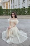 Váy kem dài bẹt vai đính bông LOVELYN 