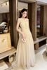 Váy kem dài cổ chữ x PENELOPE STUDIO đi đám cưới trẻ trung