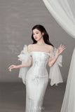  Váy trắng bút chì cúp ngực tay nơ LOVELYN 