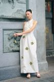  Váy trắng cổ yếm thêu hoa xanh LALIN 