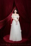  Váy trắng công chúa bẹt vai đính hoa LOVELYN 