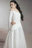  Váy trắng tay dài đính charm ở giữa LALING 