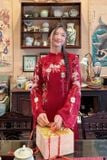  Áo dài Vỹ Châu đỏ đậm (quần đỏ) XÉO XỌ 
