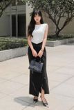  Set áo trắng kết hợp chân váy đen dài CHATS 