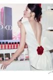  Váy trắng sát nách kết hợp đính hoa hồng hở lưng phía sau LASAPRI 