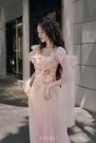  Váy hồng dài phần trên đính bướm kèm 2 nơ dài bên tay LOVELYN 