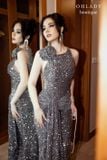  Váy sequin dài sát nách trang trí hoa to trên vai OH LADY 