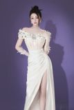  Váy trắng bẹt vai đính đá BELLE PHUONG THAO 