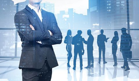  Đào tạo Quản lý cấp cao 