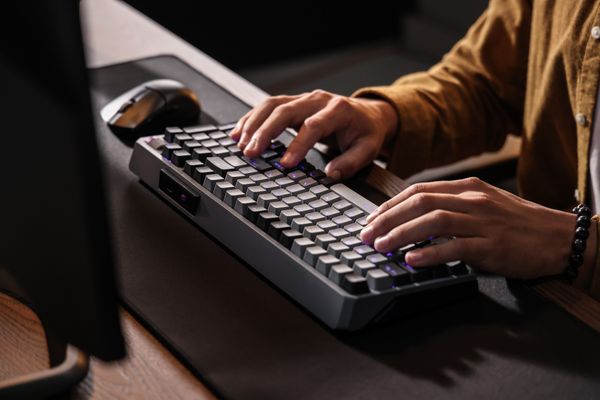  Bàn phím Cooler Master MK770 Hybrid Wireless RGB Space Grey 