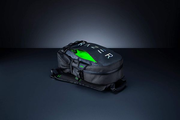  Balo Razer Rogue 13“ Backpack V3 Chromatic 