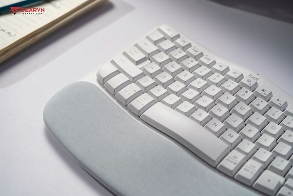  Bàn phím Logitech không dây Wave Keys Ergonomic Trắng 