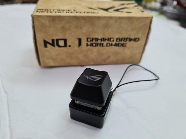  Phụ kiện Keychain Asus ROG Keycap Switch 