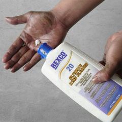 Xà phòng rửa tay REXCO 20 ULTIMATE HAND CLEANER 443,5 ML