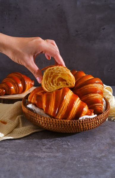 BÁNH SỪNG BÒ - CROISSANT PLAIN