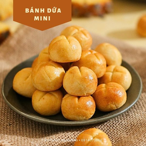 BÁNH DỨA MINI (HỘP 16C)