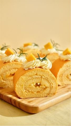 BÁNH CUỘN PHOMAI MỨT XOÀI