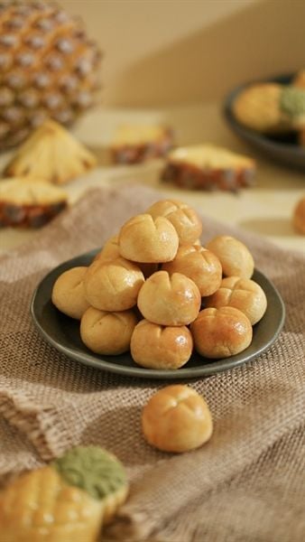 BÁNH DỨA MINI (HỘP 16C)