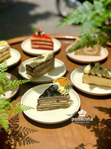 BÁNH CREPE SOCOLA PHOMAI MIẾNG