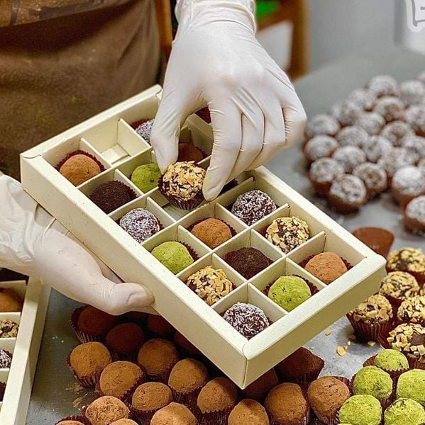 CHOCOLATE TRUFFLE (15v)