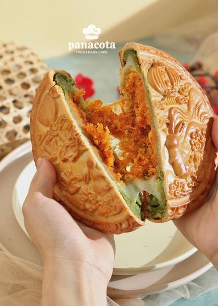 BÁNH TRUNG THU MOCHI TRỨNG MUỐI TRÀ XANH